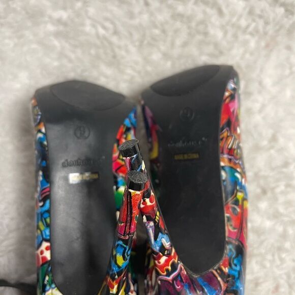 Dollhouse Graffiti print multi color ankle strap heels back zipper  SZ9 - Picture 12 of 13